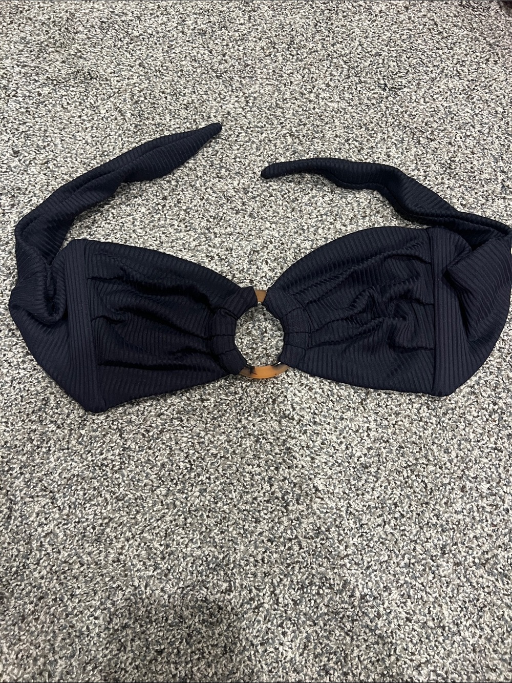 Montce Black Ribbed Bandeau Top with Center Ring